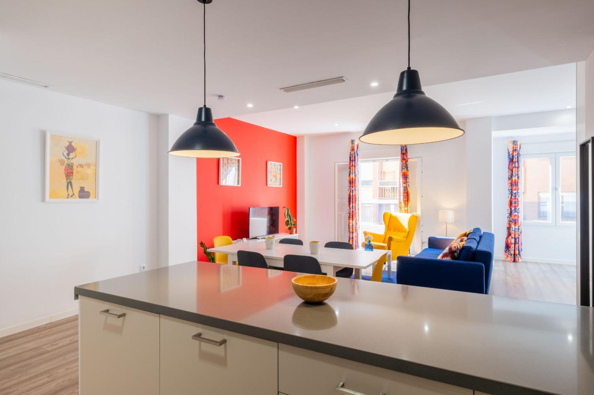 Appartement Spacious Clean & Colorful Quiet Zone *